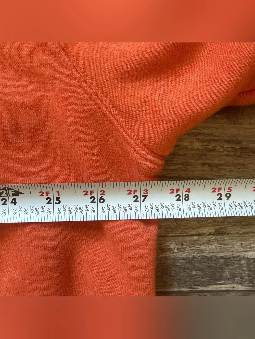 Carhartt orange midweight crewneck sweatshirt men’s XL loose fit sleeve logo